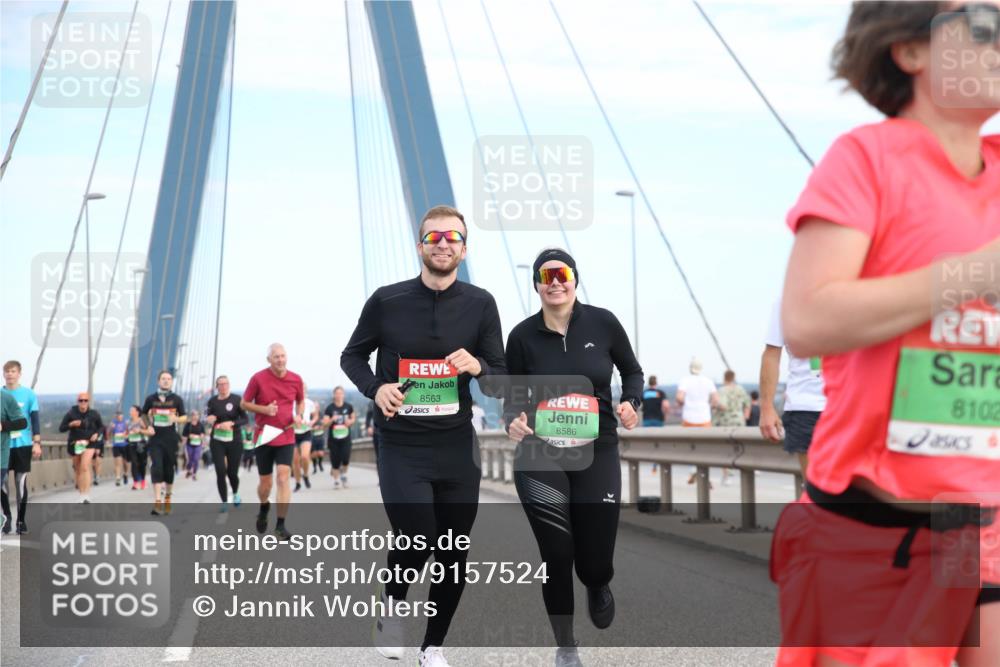 03.10.2025 - Köhlbrandbrückenlauf Jannik Wohlers http://msf.ph/oto/9157524 03.10.2025 15:38:11 Position 1 8563, 8586, 8102 meine-sportfotos.de