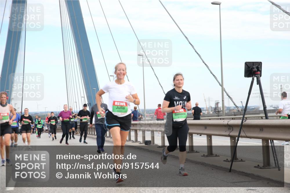 03.10.2025 - Köhlbrandbrückenlauf Jannik Wohlers http://msf.ph/oto/9157544 03.10.2025 15:38:20 Position 1 6491, 8177 meine-sportfotos.de