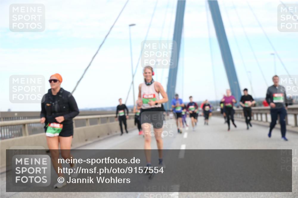 03.10.2025 - Köhlbrandbrückenlauf Jannik Wohlers http://msf.ph/oto/9157554 03.10.2025 15:38:22 Position 1  meine-sportfotos.de