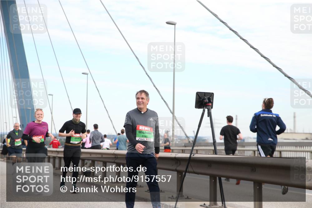 03.10.2025 - Köhlbrandbrückenlauf Jannik Wohlers http://msf.ph/oto/9157557 03.10.2025 15:38:24 Position 1 8341, 8363 meine-sportfotos.de