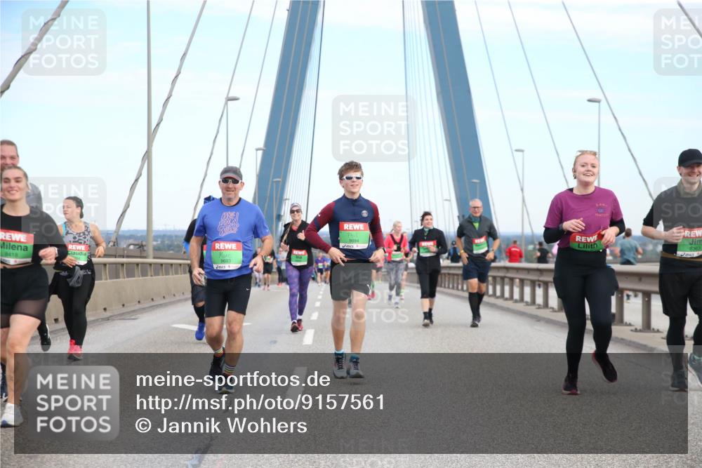 03.10.2025 - Köhlbrandbrückenlauf Jannik Wohlers http://msf.ph/oto/9157561 03.10.2025 15:38:25 Position 1 8418, 9693, 9694, 8363 meine-sportfotos.de