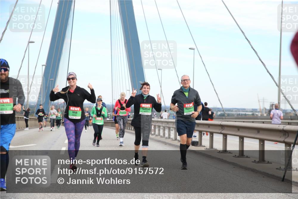 03.10.2025 - Köhlbrandbrückenlauf Jannik Wohlers http://msf.ph/oto/9157572 03.10.2025 15:38:28 Position 1 9313, 8896, 8382, 7939 meine-sportfotos.de