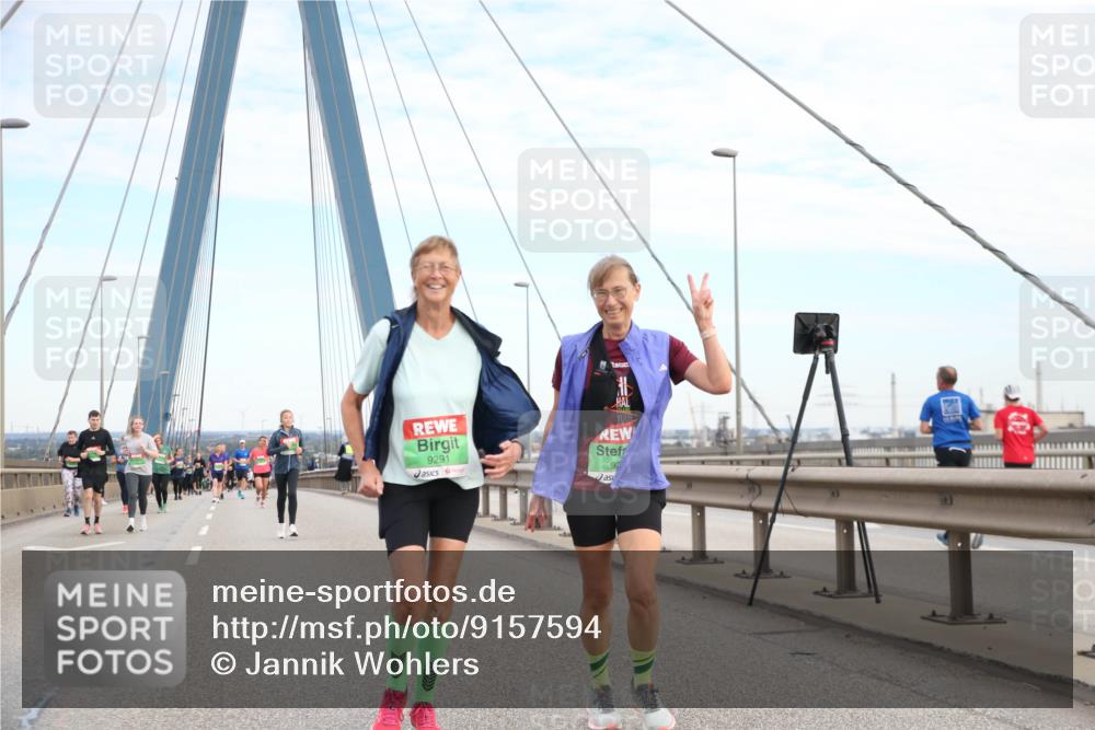 03.10.2025 - Köhlbrandbrückenlauf Jannik Wohlers http://msf.ph/oto/9157594 03.10.2025 15:38:36 Position 1 9291, 1, 92 meine-sportfotos.de