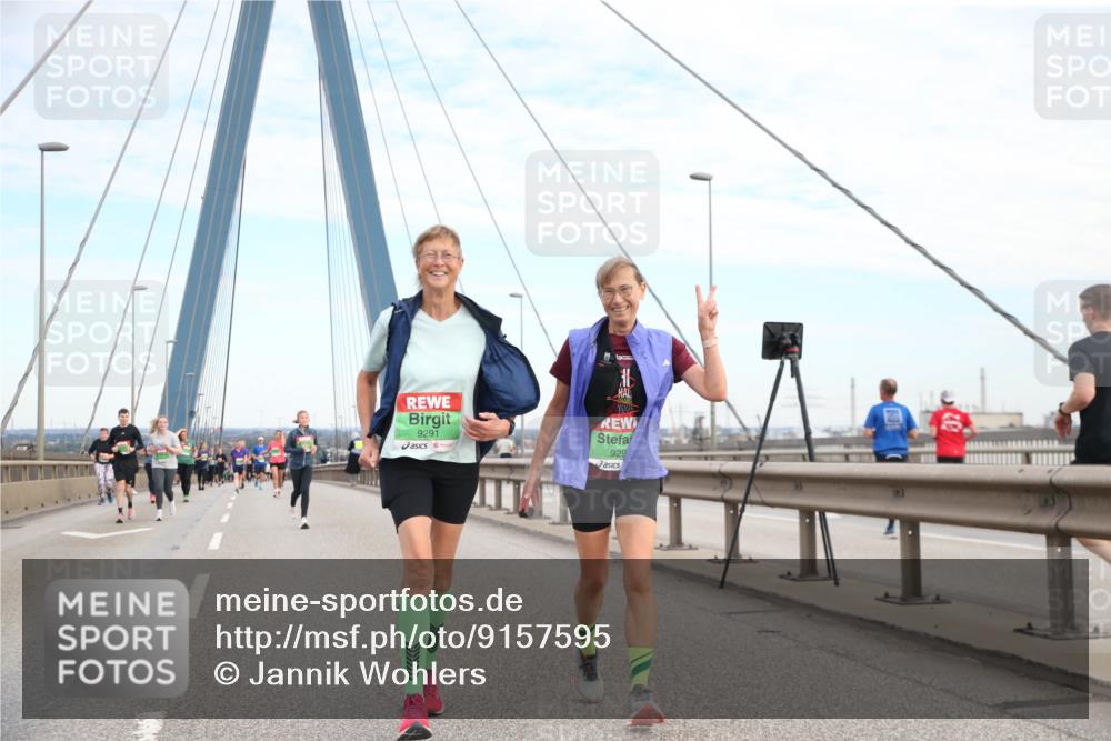 03.10.2025 - Köhlbrandbrückenlauf Jannik Wohlers http://msf.ph/oto/9157595 03.10.2025 15:38:36 Position 1 9291, 929 meine-sportfotos.de