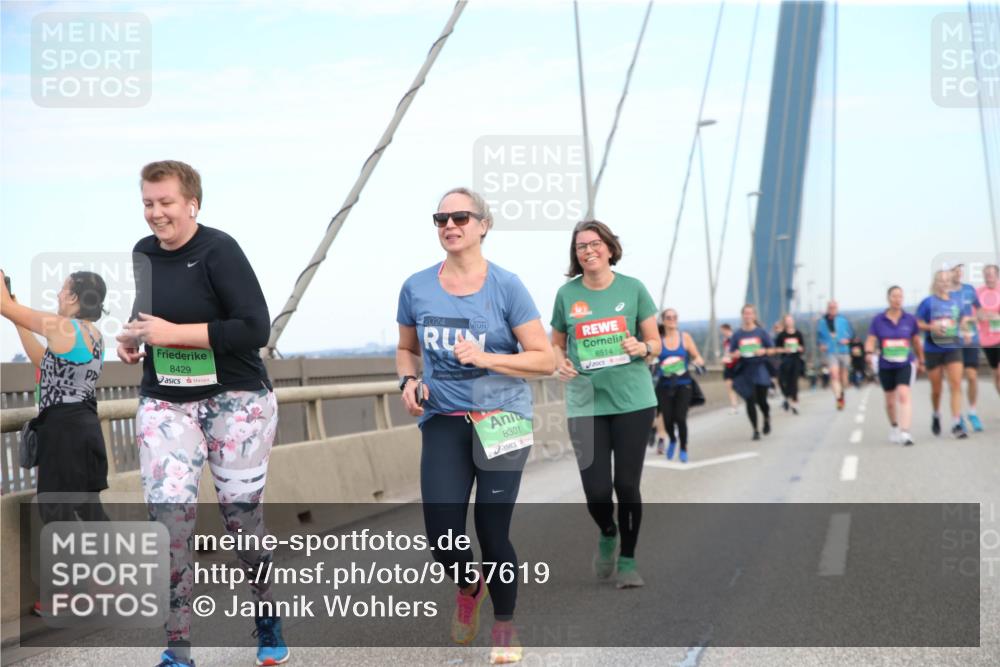 03.10.2025 - Köhlbrandbrückenlauf Jannik Wohlers http://msf.ph/oto/9157619 03.10.2025 15:38:47 Position 1 8429, 2024, 8514, 8301 meine-sportfotos.de