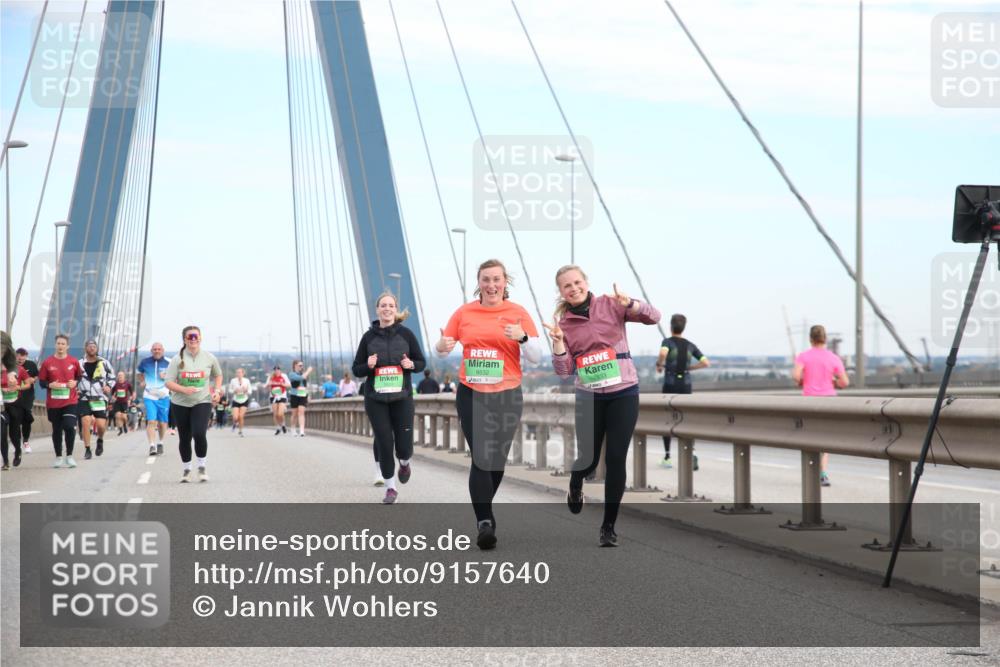 03.10.2025 - Köhlbrandbrückenlauf Jannik Wohlers http://msf.ph/oto/9157640 03.10.2025 15:39:45 Position 1 9532, 7833 meine-sportfotos.de