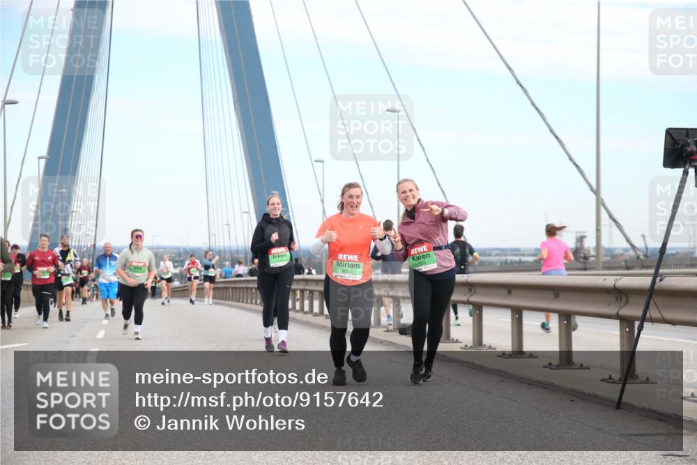 03.10.2025 - Köhlbrandbrückenlauf Jannik Wohlers http://msf.ph/oto/9157642 03.10.2025 15:39:46 Position 1 9532, 7833 meine-sportfotos.de