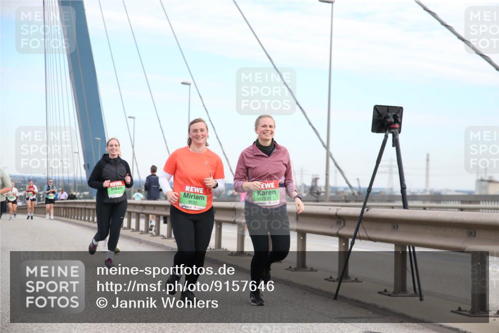 03.10.2025 - Köhlbrandbrückenlauf Jannik Wohlers http://msf.ph/oto/9157646 03.10.2025 15:39:47 Position 1 9532, 7833 meine-sportfotos.de