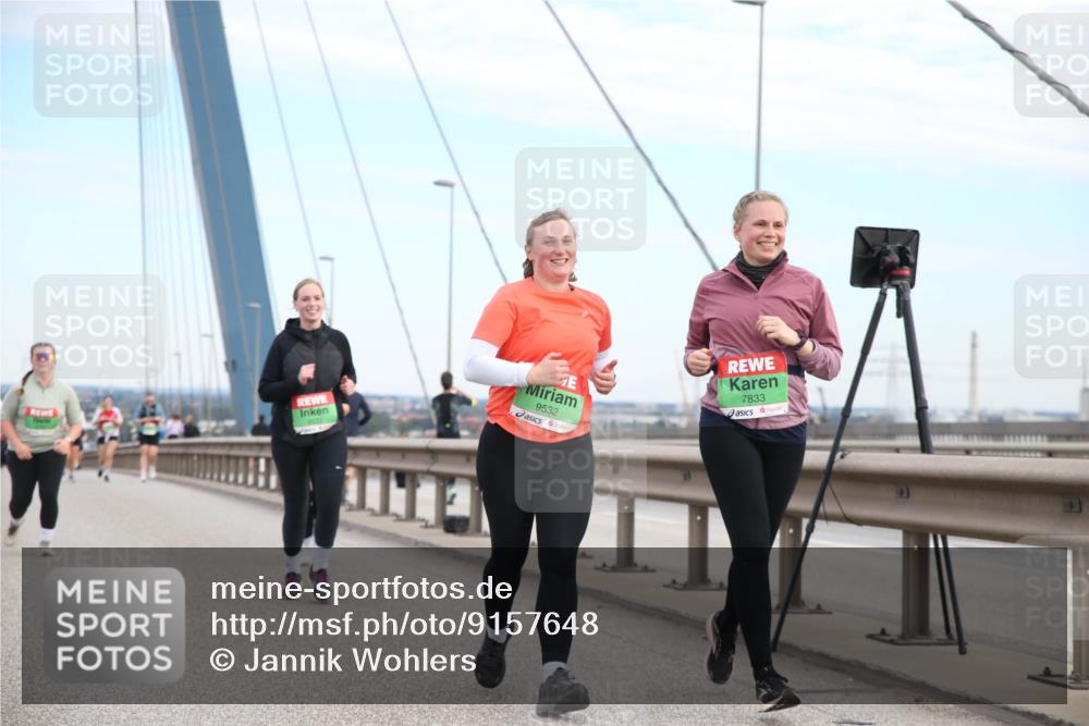 03.10.2025 - Köhlbrandbrückenlauf Jannik Wohlers http://msf.ph/oto/9157648 03.10.2025 15:39:47 Position 1 9532, 7833 meine-sportfotos.de