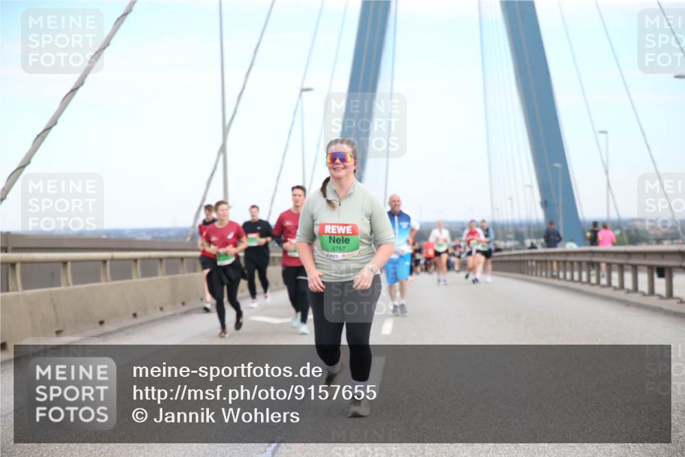 03.10.2025 - Köhlbrandbrückenlauf Jannik Wohlers http://msf.ph/oto/9157655 03.10.2025 15:39:51 Position 1 8757 meine-sportfotos.de