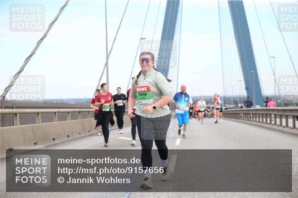 03.10.2025 - Köhlbrandbrückenlauf Jannik Wohlers http://msf.ph/oto/9157656 03.10.2025 15:39:51 Position 1 8757 meine-sportfotos.de