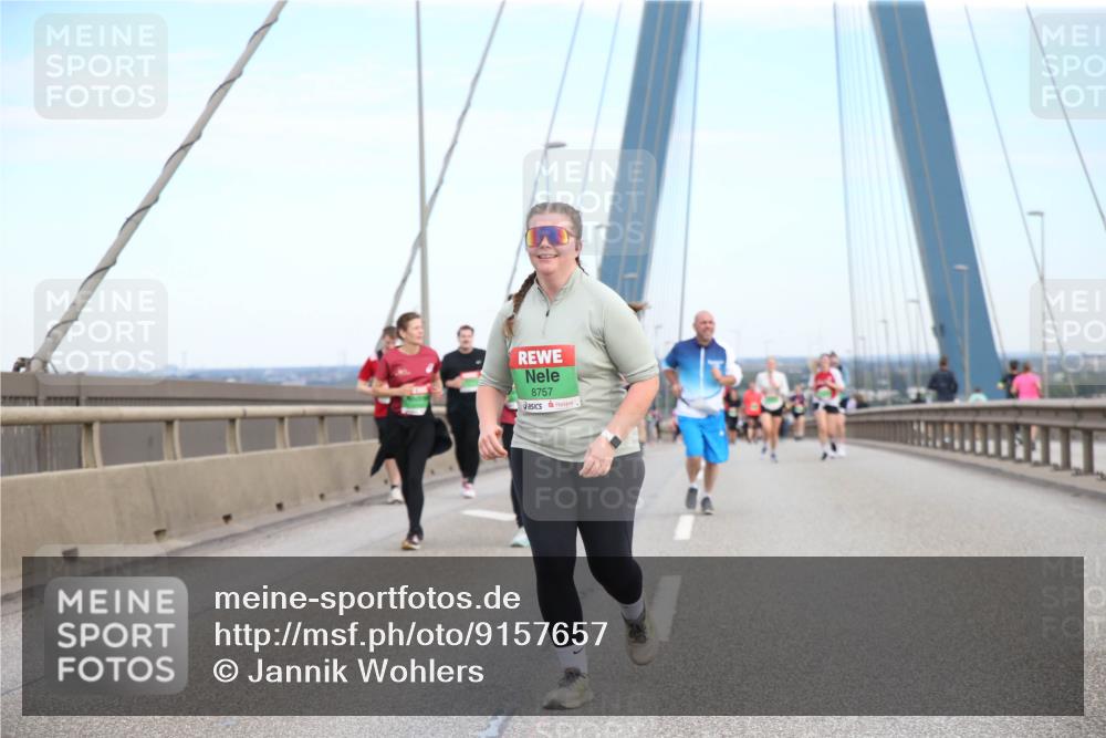 03.10.2025 - Köhlbrandbrückenlauf Jannik Wohlers http://msf.ph/oto/9157657 03.10.2025 15:39:51 Position 1 8757 meine-sportfotos.de