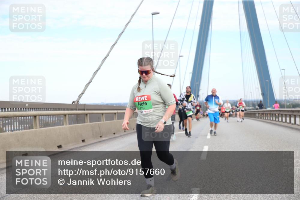 03.10.2025 - Köhlbrandbrückenlauf Jannik Wohlers http://msf.ph/oto/9157660 03.10.2025 15:39:52 Position 1 8757 meine-sportfotos.de