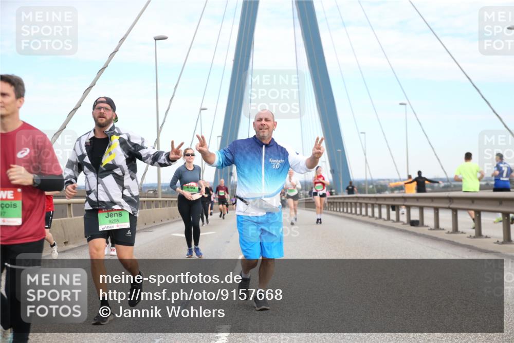 03.10.2025 - Köhlbrandbrückenlauf Jannik Wohlers http://msf.ph/oto/9157668 03.10.2025 15:39:56 Position 1 97, 9298, 00 meine-sportfotos.de