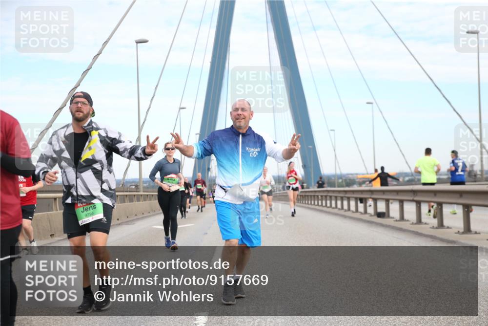 03.10.2025 - Köhlbrandbrückenlauf Jannik Wohlers http://msf.ph/oto/9157669 03.10.2025 15:39:56 Position 1 9298, 0, 0 meine-sportfotos.de