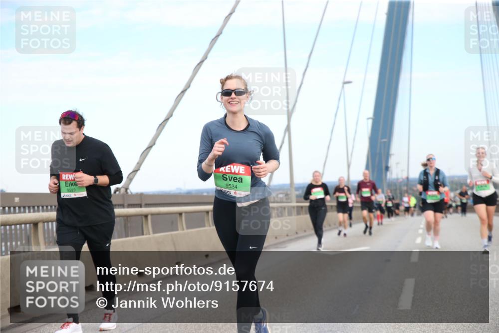03.10.2025 - Köhlbrandbrückenlauf Jannik Wohlers http://msf.ph/oto/9157674 03.10.2025 15:39:59 Position 1 9523, 9524 meine-sportfotos.de