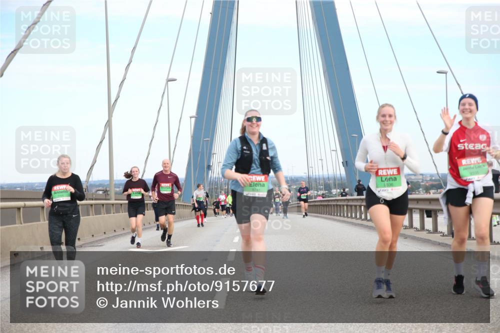03.10.2025 - Köhlbrandbrückenlauf Jannik Wohlers http://msf.ph/oto/9157677 03.10.2025 15:40:02 Position 1 8741, 336, 9335 meine-sportfotos.de