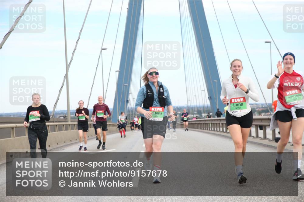 03.10.2025 - Köhlbrandbrückenlauf Jannik Wohlers http://msf.ph/oto/9157678 03.10.2025 15:40:02 Position 1 8741, 9336, 9335 meine-sportfotos.de