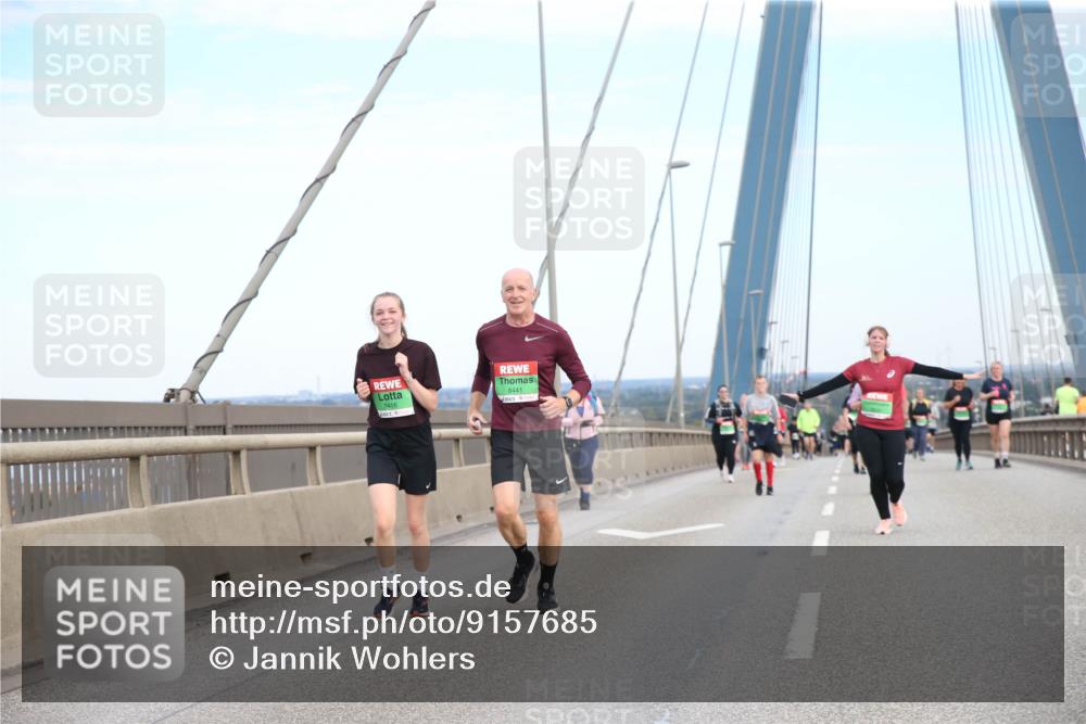 03.10.2025 - Köhlbrandbrückenlauf Jannik Wohlers http://msf.ph/oto/9157685 03.10.2025 15:40:06 Position 1 8441, 8416 meine-sportfotos.de