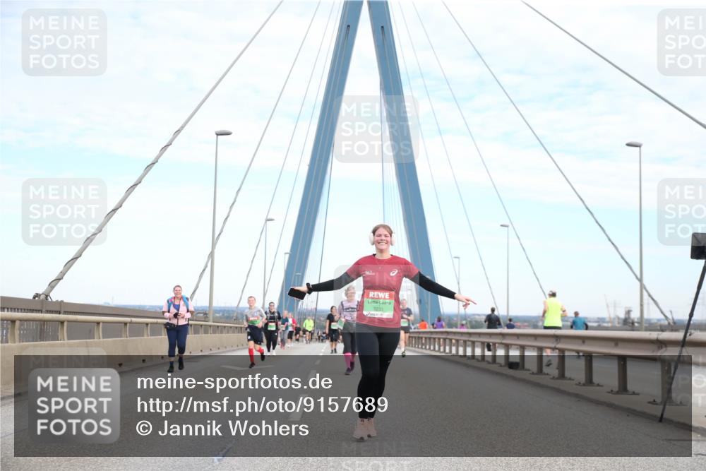 03.10.2025 - Köhlbrandbrückenlauf Jannik Wohlers http://msf.ph/oto/9157689 03.10.2025 15:40:10 Position 1 9233 meine-sportfotos.de