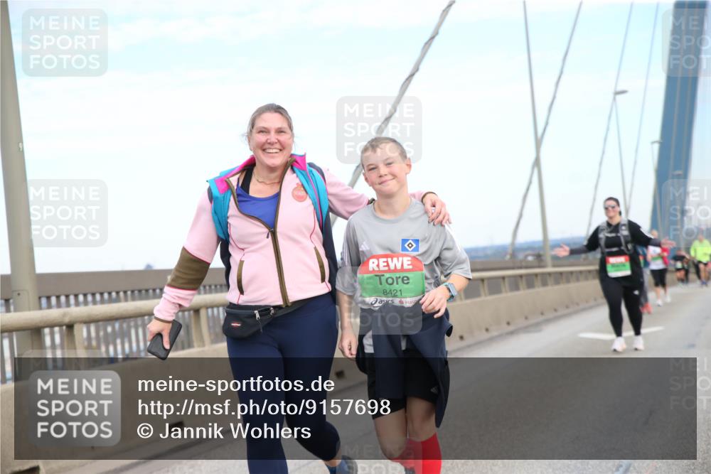 03.10.2025 - Köhlbrandbrückenlauf Jannik Wohlers http://msf.ph/oto/9157698 03.10.2025 15:40:15 Position 1 8421 meine-sportfotos.de