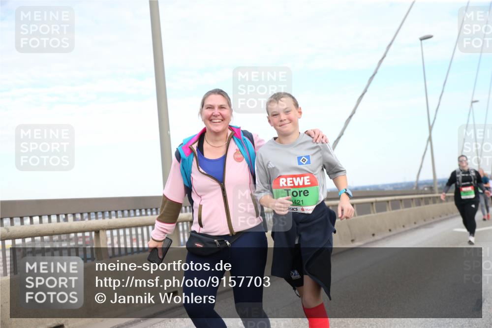 03.10.2025 - Köhlbrandbrückenlauf Jannik Wohlers http://msf.ph/oto/9157703 03.10.2025 15:40:16 Position 1 3421 meine-sportfotos.de