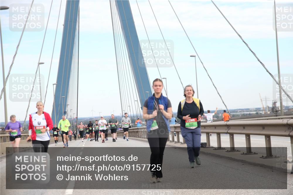 03.10.2025 - Köhlbrandbrückenlauf Jannik Wohlers http://msf.ph/oto/9157725 03.10.2025 15:40:24 Position 1 1, 9684 meine-sportfotos.de