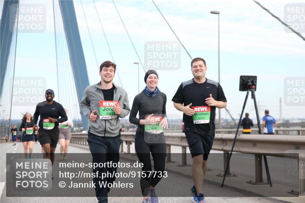 03.10.2025 - Köhlbrandbrückenlauf Jannik Wohlers http://msf.ph/oto/9157733 03.10.2025 15:40:41 Position 1 9667, 8521, 8486, 8304 meine-sportfotos.de