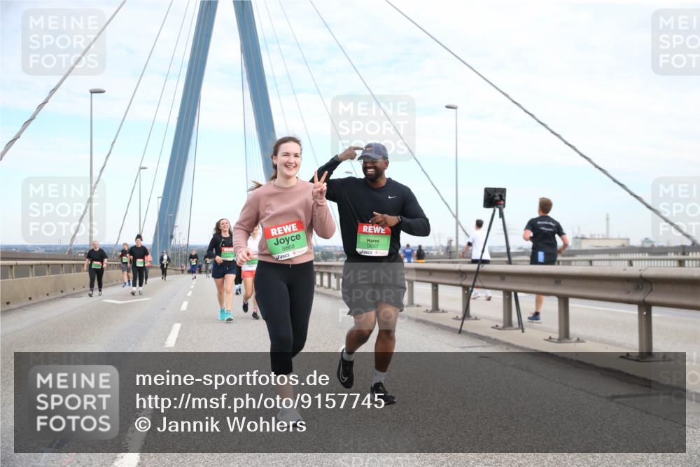 03.10.2025 - Köhlbrandbrückenlauf Jannik Wohlers http://msf.ph/oto/9157745 03.10.2025 15:40:44 Position 1 8668, 9667 meine-sportfotos.de