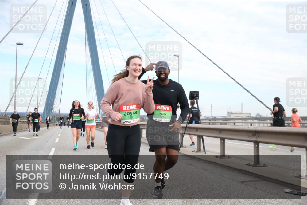 03.10.2025 - Köhlbrandbrückenlauf Jannik Wohlers http://msf.ph/oto/9157749 03.10.2025 15:40:44 Position 1 8668, 9667 meine-sportfotos.de
