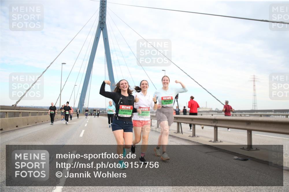 03.10.2025 - Köhlbrandbrückenlauf Jannik Wohlers http://msf.ph/oto/9157756 03.10.2025 15:40:47 Position 1 8850, 8849 meine-sportfotos.de