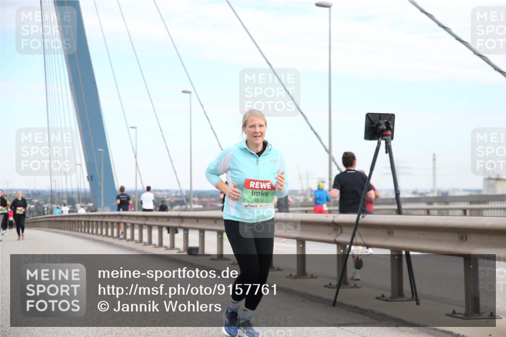 03.10.2025 - Köhlbrandbrückenlauf Jannik Wohlers http://msf.ph/oto/9157761 03.10.2025 15:40:50 Position 1 8500 meine-sportfotos.de