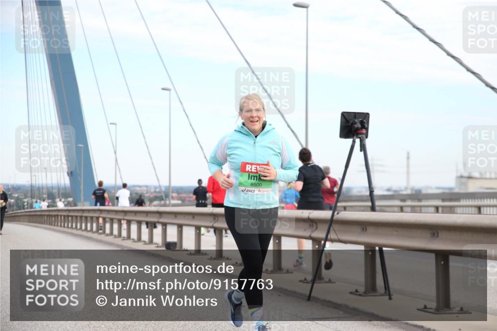 03.10.2025 - Köhlbrandbrückenlauf Jannik Wohlers http://msf.ph/oto/9157763 03.10.2025 15:40:50 Position 1 8500 meine-sportfotos.de