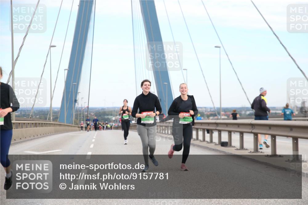 03.10.2025 - Köhlbrandbrückenlauf Jannik Wohlers http://msf.ph/oto/9157781 03.10.2025 15:40:59 Position 1 8515, 8527 meine-sportfotos.de