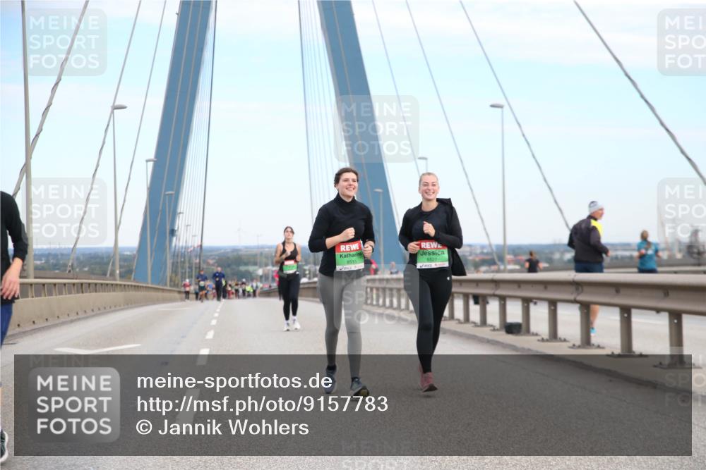 03.10.2025 - Köhlbrandbrückenlauf Jannik Wohlers http://msf.ph/oto/9157783 03.10.2025 15:40:59 Position 1 8515, 8527 meine-sportfotos.de