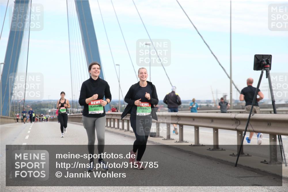 03.10.2025 - Köhlbrandbrückenlauf Jannik Wohlers http://msf.ph/oto/9157785 03.10.2025 15:41:00 Position 1 8515, 8527 meine-sportfotos.de