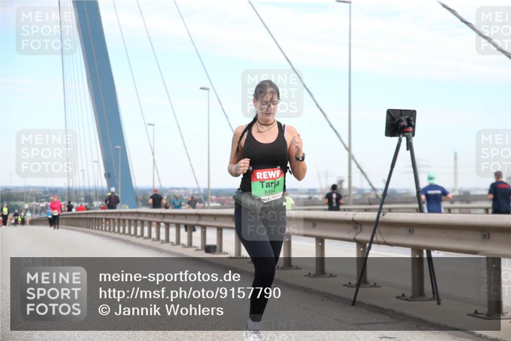 03.10.2025 - Köhlbrandbrückenlauf Jannik Wohlers http://msf.ph/oto/9157790 03.10.2025 15:41:06 Position 1 8494 meine-sportfotos.de