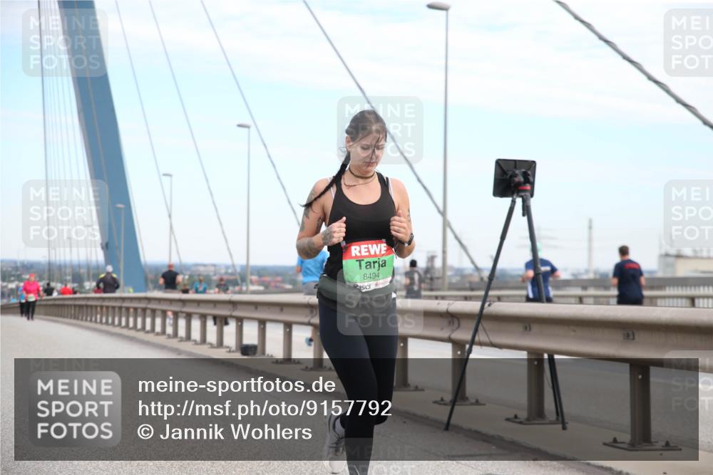 03.10.2025 - Köhlbrandbrückenlauf Jannik Wohlers http://msf.ph/oto/9157792 03.10.2025 15:41:06 Position 1 8494 meine-sportfotos.de
