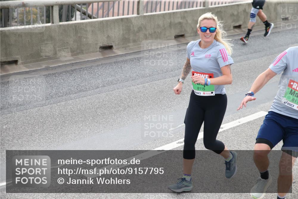 03.10.2025 - Köhlbrandbrückenlauf Jannik Wohlers http://msf.ph/oto/9157795 03.10.2025 15:54:12 Position 1 8115, 811 meine-sportfotos.de