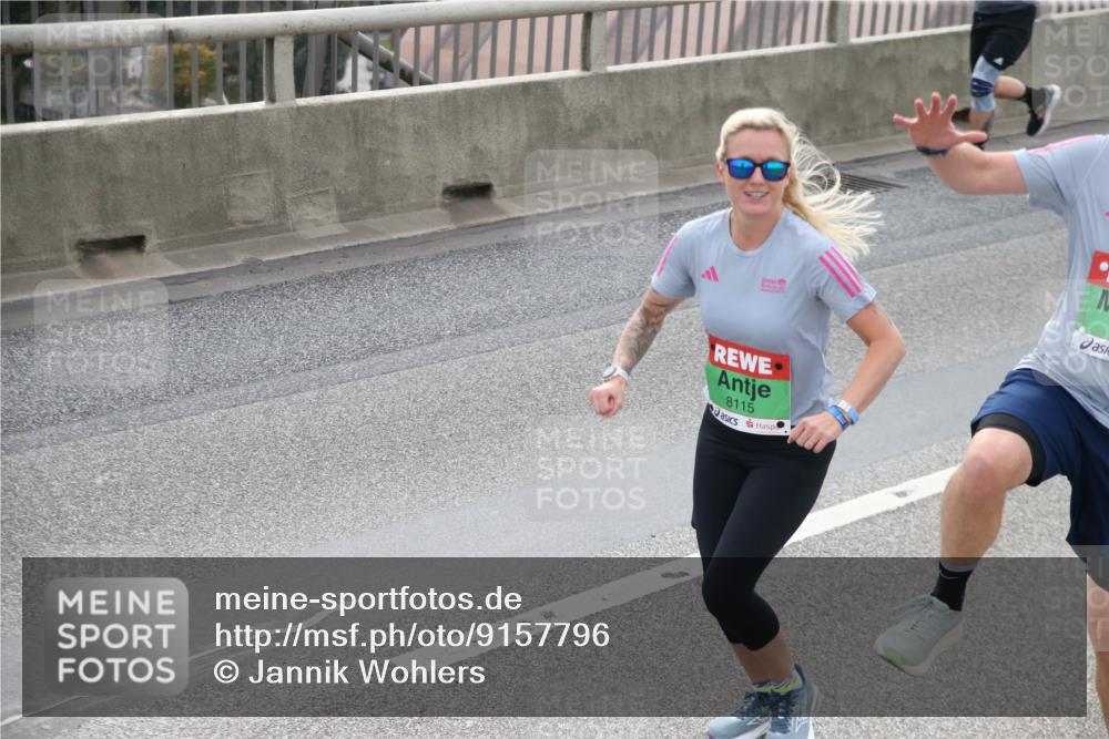 03.10.2025 - Köhlbrandbrückenlauf Jannik Wohlers http://msf.ph/oto/9157796 03.10.2025 15:54:12 Position 1 8115 meine-sportfotos.de