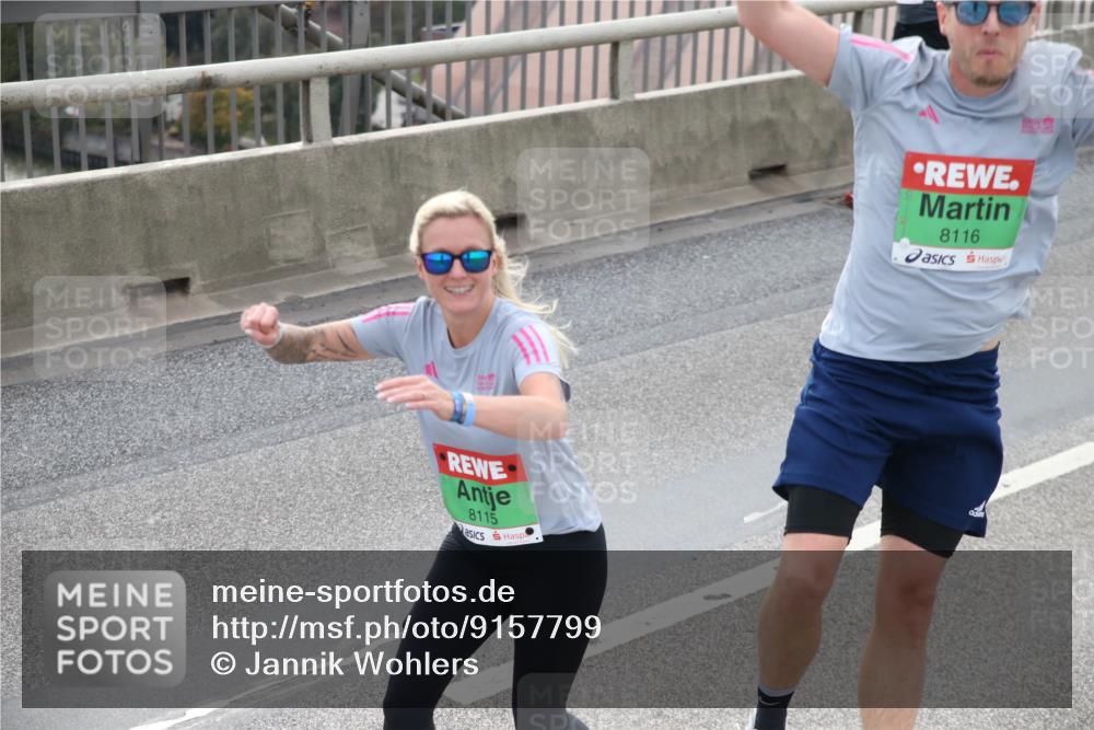 03.10.2025 - Köhlbrandbrückenlauf Jannik Wohlers http://msf.ph/oto/9157799 03.10.2025 15:54:13 Position 1 8115, 8116 meine-sportfotos.de