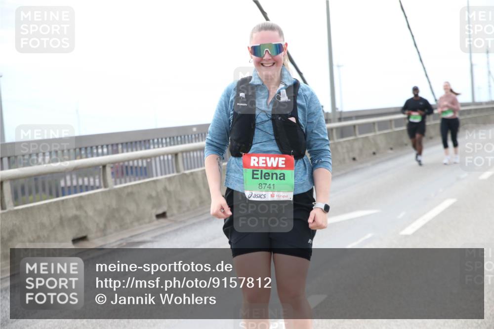 03.10.2025 - Köhlbrandbrückenlauf Jannik Wohlers http://msf.ph/oto/9157812 03.10.2025 16:09:23 Position 1 8741 meine-sportfotos.de