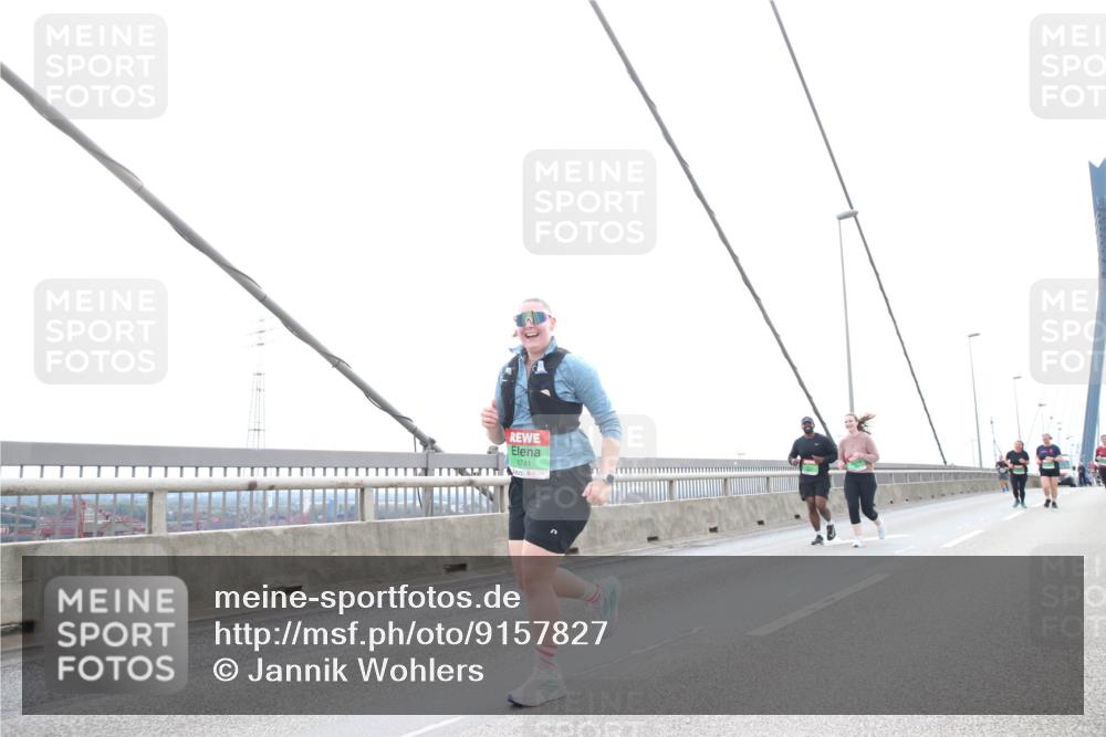 03.10.2025 - Köhlbrandbrückenlauf Jannik Wohlers http://msf.ph/oto/9157827 03.10.2025 16:09:27 Position 1  meine-sportfotos.de