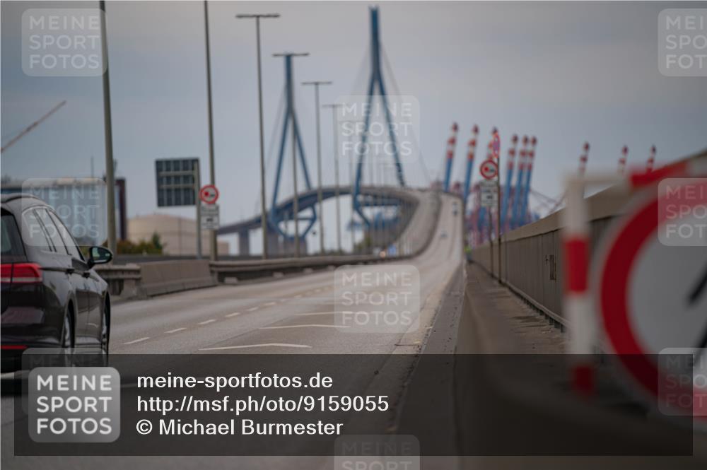 03.10.2025 - Köhlbrandbrückenlauf Michael Burmester http://msf.ph/oto/9159055 03.10.2025 14:49:59 Position 3  meine-sportfotos.de