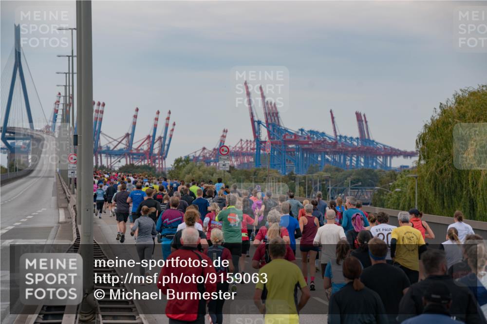 03.10.2025 - Köhlbrandbrückenlauf Michael Burmester http://msf.ph/oto/9159063 03.10.2025 15:23:06 Position 3  meine-sportfotos.de