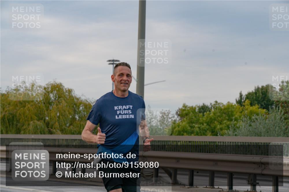 03.10.2025 - Köhlbrandbrückenlauf Michael Burmester http://msf.ph/oto/9159080 03.10.2025 15:35:48 Position 3  meine-sportfotos.de