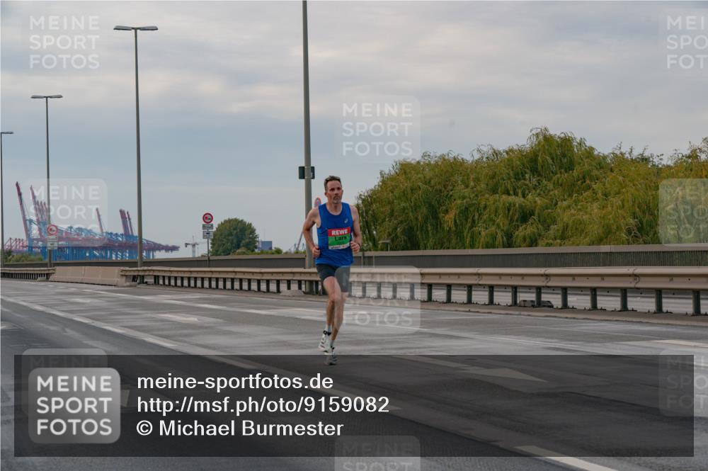 03.10.2025 - Köhlbrandbrückenlauf Michael Burmester http://msf.ph/oto/9159082 03.10.2025 15:35:59 Position 3  meine-sportfotos.de