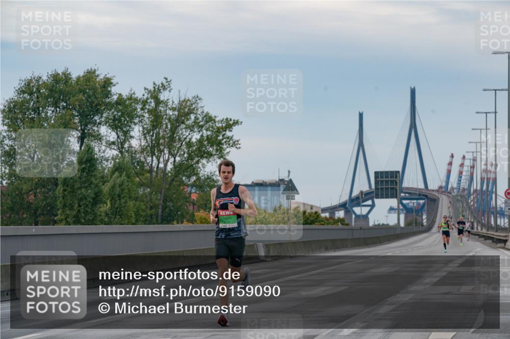 03.10.2025 - Köhlbrandbrückenlauf Michael Burmester http://msf.ph/oto/9159090 03.10.2025 15:36:41 Position 3  meine-sportfotos.de