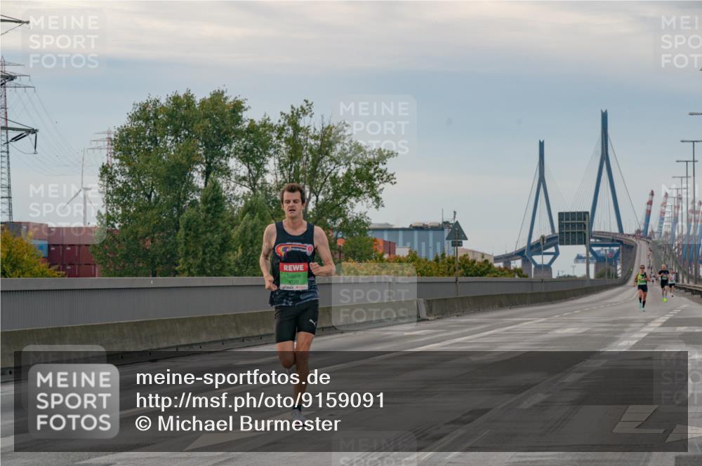 03.10.2025 - Köhlbrandbrückenlauf Michael Burmester http://msf.ph/oto/9159091 03.10.2025 15:36:42 Position 3 9720 meine-sportfotos.de