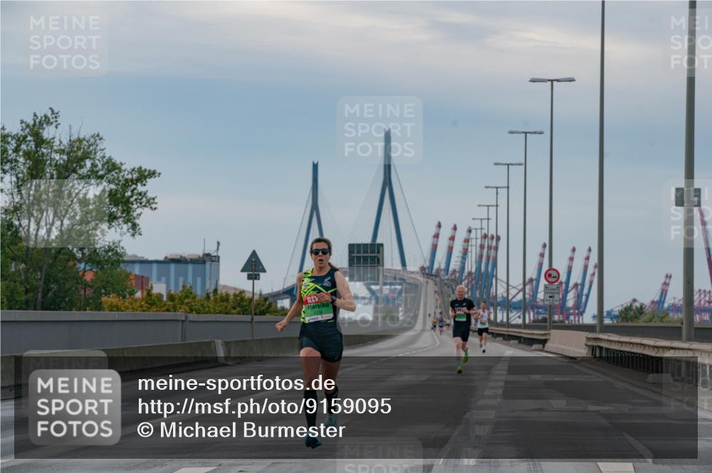 03.10.2025 - Köhlbrandbrückenlauf Michael Burmester http://msf.ph/oto/9159095 03.10.2025 15:36:57 Position 3 7034, 12 meine-sportfotos.de